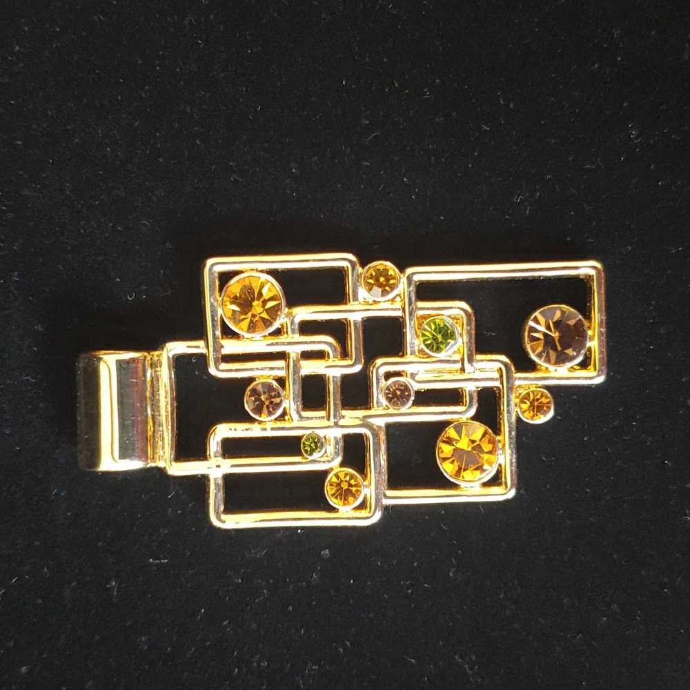 Lia Sophia Necklace Gold Tone Chain Geometric Pendant, NWOT